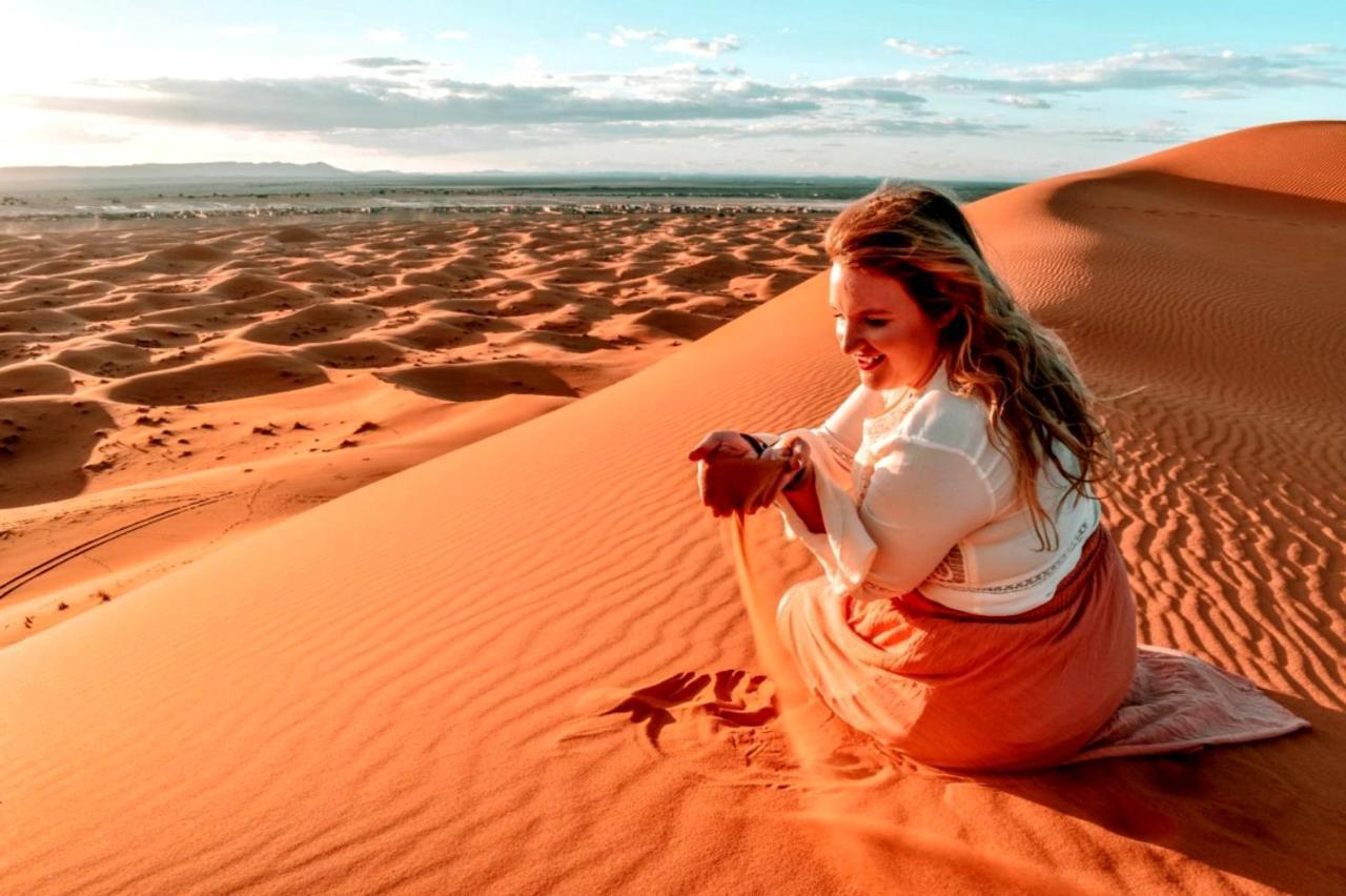 Desert Romantic Camp メルズーガ エクステリア 写真