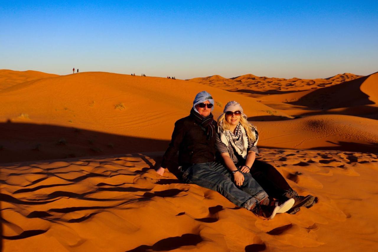 Desert Romantic Camp メルズーガ エクステリア 写真